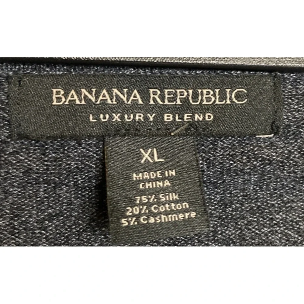 BANANA REPUBLIC Luxury Blend Men's‎ XL Gray Silk/Cashmere Blend V-Neck Sweater